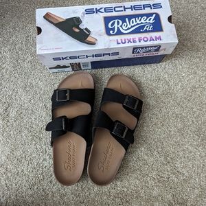 Sketchers relaxed fit sandals